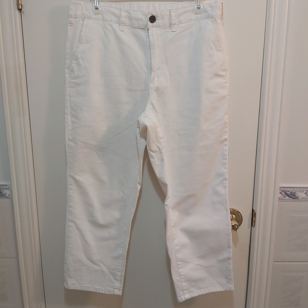 GU white pants, size medium (M)